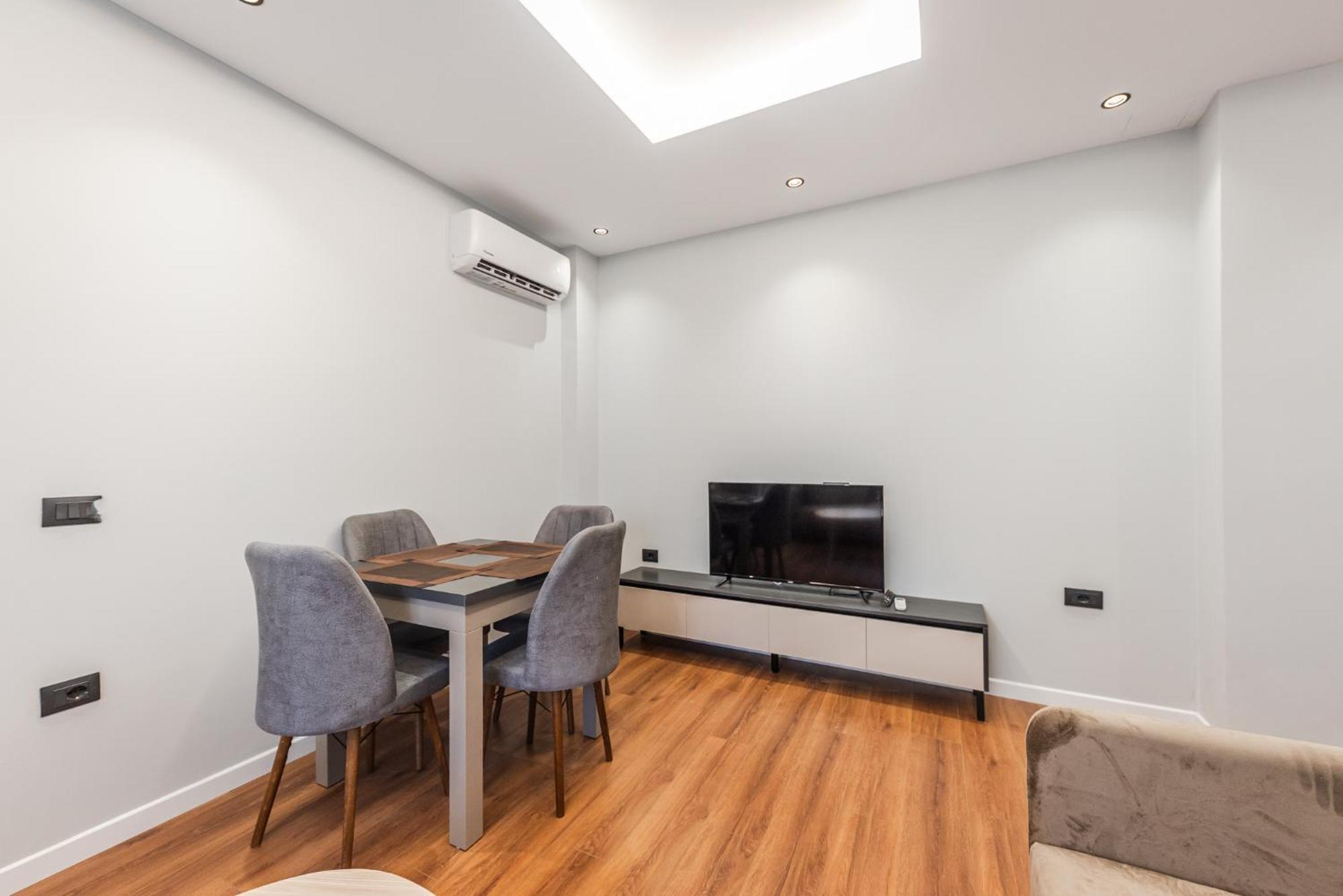 Sr Apartments Golem โกเลม ภายนอก รูปภาพ