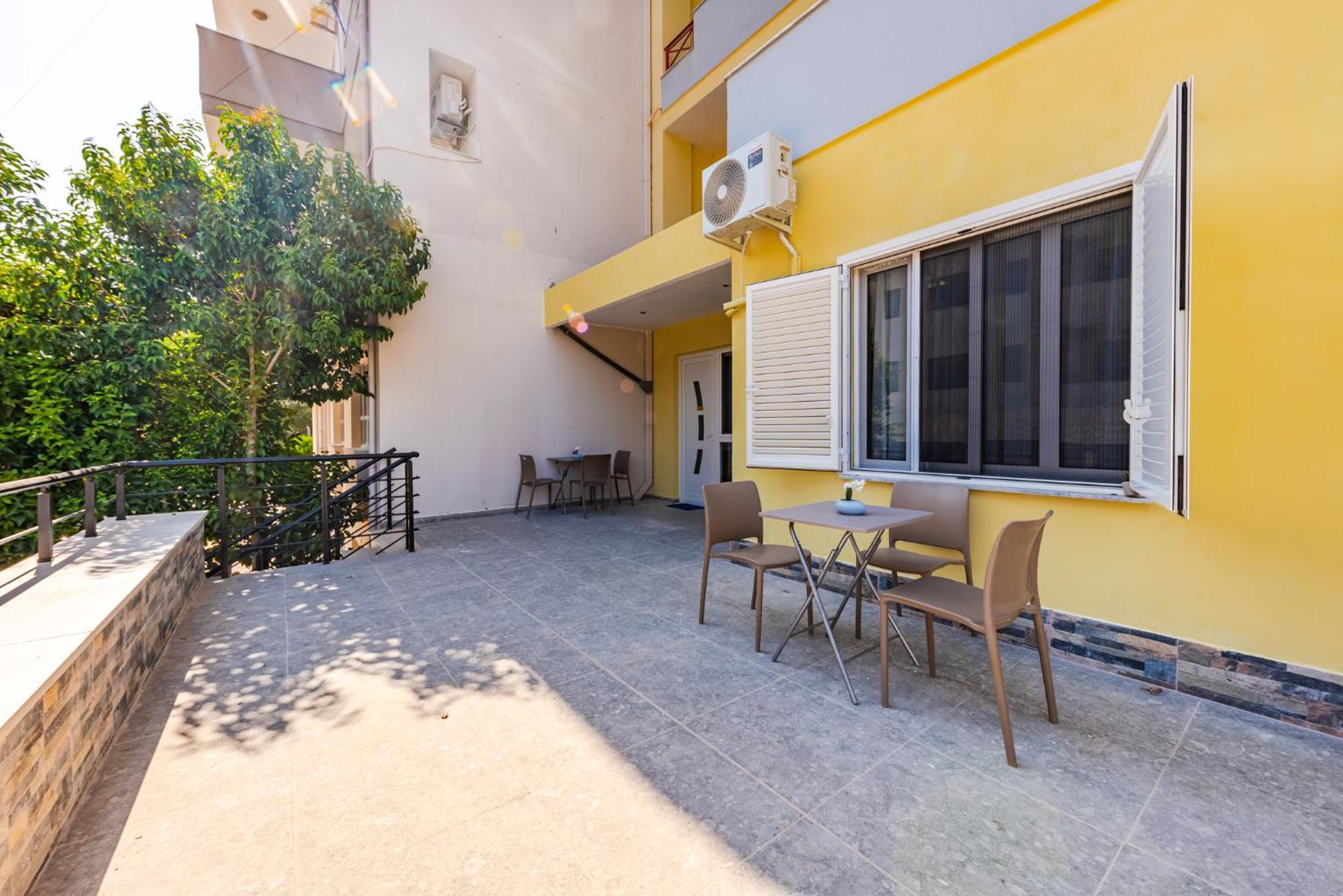 Sr Apartments Golem โกเลม ภายนอก รูปภาพ