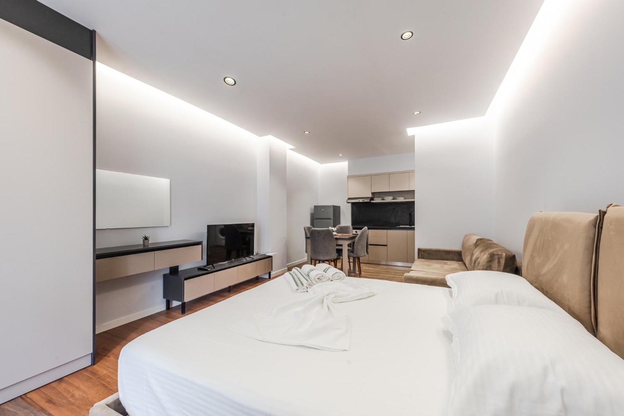 Sr Apartments Golem โกเลม ภายนอก รูปภาพ